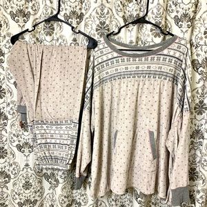 3X taupe/ grey Vera Wang matching set
